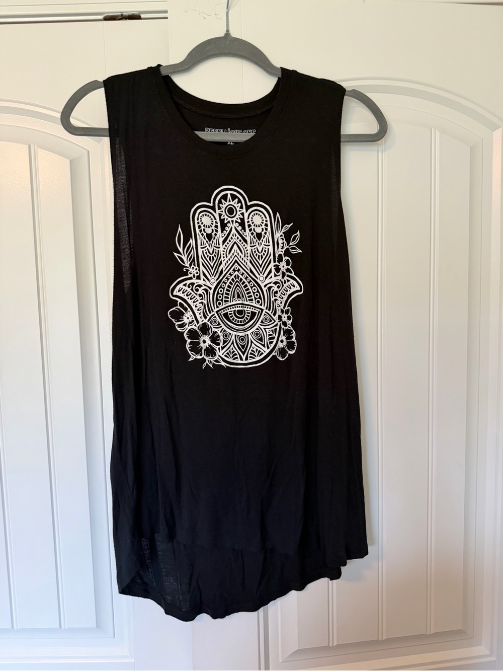 Rebellious One Sleeveless Black Graphic Hamsa Hi-Low Tank Top